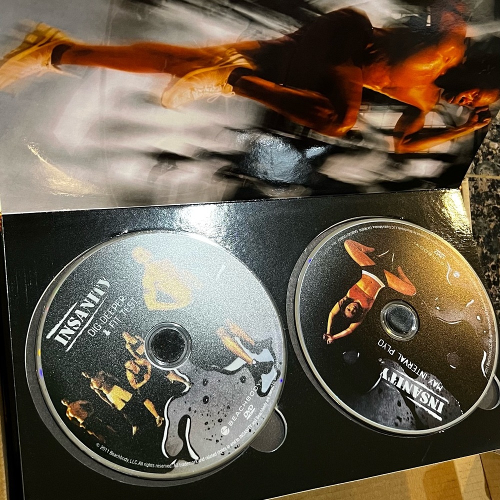 Insanity Beach Body CDs - Picture 6 of 10